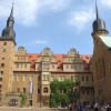 Im Schlossinnenhof findet im Advent die Merseburger Schlossweihnacht statt.