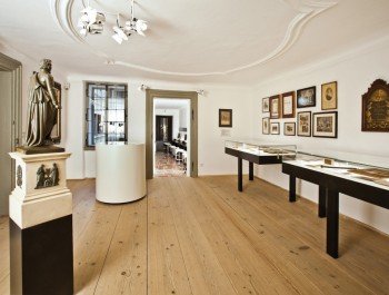 Die Ausstellungsräume in der ehemaligen Wohnung der Mozart Familie.